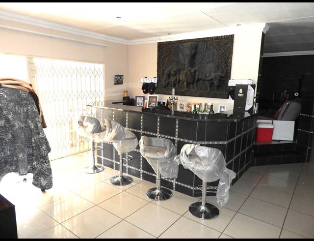 3 BEDROOM HOUSE FOR SALE IN THREE RIVERS EAST